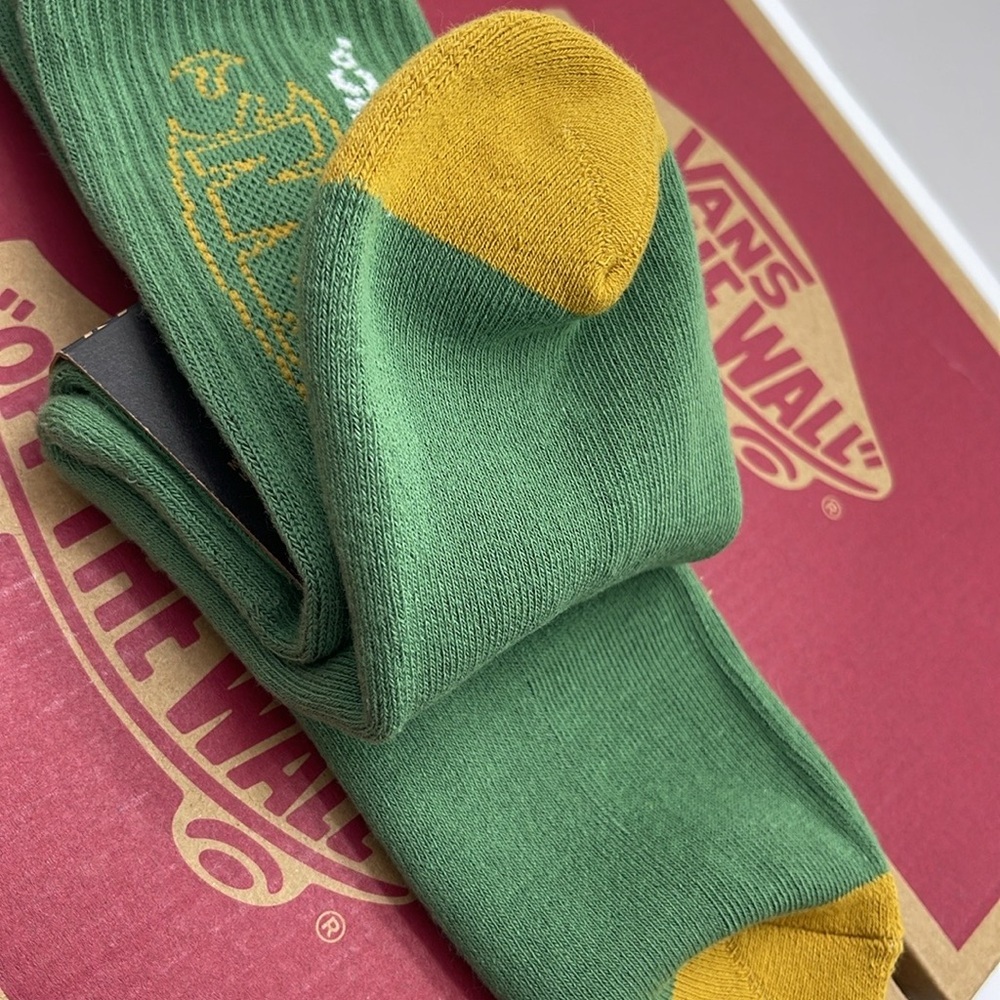 Vans Green Ribbed Crew Socks - Picture 16 of 16